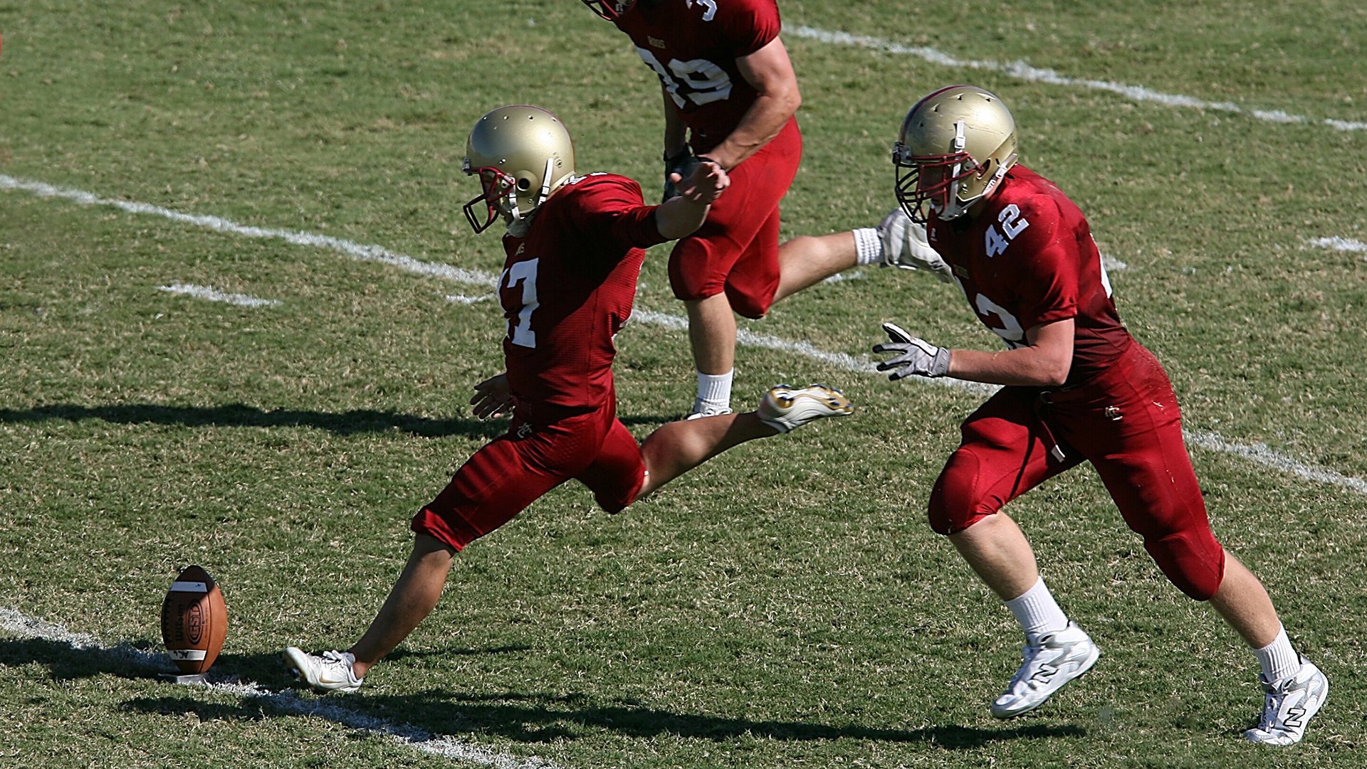 史上最年轻的“欧洲金靴”得主首次亮相欧冠，欧洲最年轻的国王