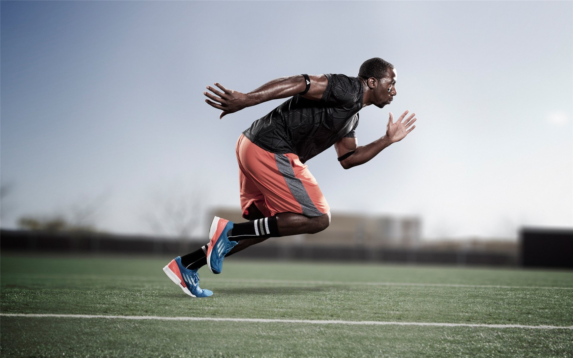 九游体育入口-球场颜值：运动员的风采与魅力互动集锦，运动员场景